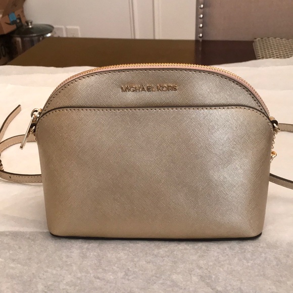 Michael Kors Handbags - Michael Kors Crossbody Bag